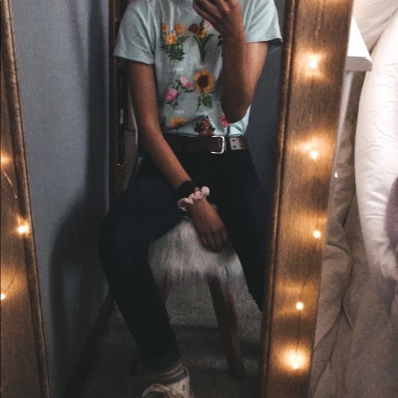 Meet your Posher, Laura - Picture 3 of 10